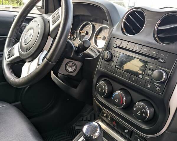 Чорний Джип Compass, об'ємом двигуна 2.36 л та пробігом 110 тис. км за 10500 $, фото 10 на Automoto.ua