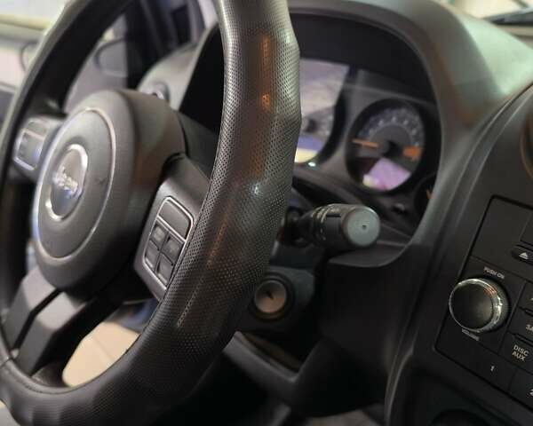 Чорний Джип Compass, об'ємом двигуна 2 л та пробігом 145 тис. км за 11700 $, фото 16 на Automoto.ua
