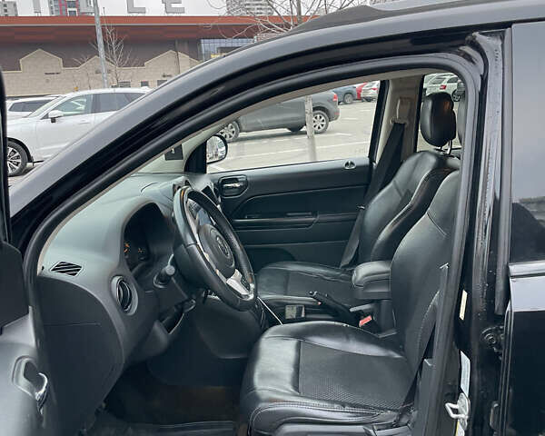 Чорний Джип Compass, об'ємом двигуна 2.4 л та пробігом 211 тис. км за 11500 $, фото 9 на Automoto.ua