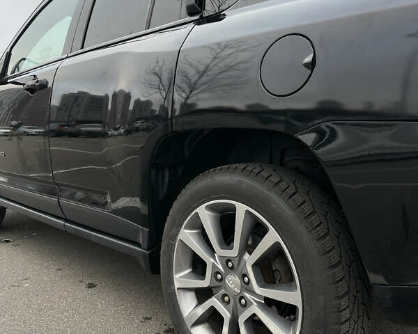 Чорний Джип Compass, об'ємом двигуна 2.4 л та пробігом 211 тис. км за 11500 $, фото 8 на Automoto.ua
