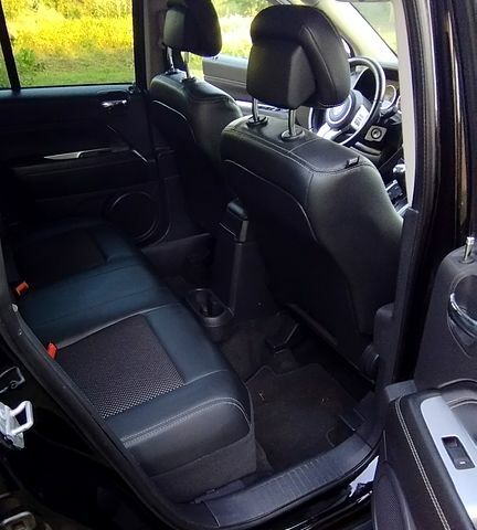 Чорний Джип Compass, об'ємом двигуна 2.4 л та пробігом 146 тис. км за 11450 $, фото 6 на Automoto.ua