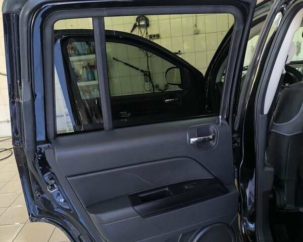 Чорний Джип Compass, об'ємом двигуна 2 л та пробігом 145 тис. км за 11700 $, фото 26 на Automoto.ua
