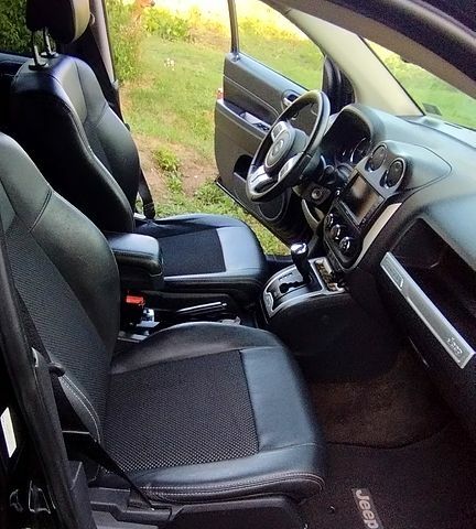 Чорний Джип Compass, об'ємом двигуна 2.4 л та пробігом 146 тис. км за 11450 $, фото 5 на Automoto.ua