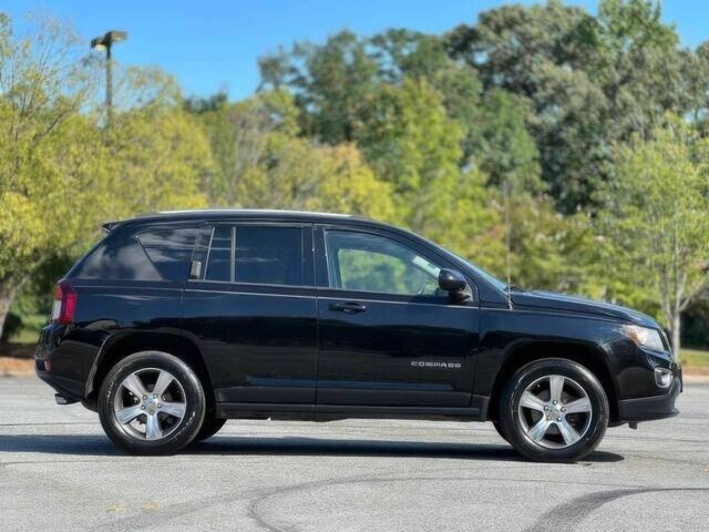 Джип Compass 2016 у Києві на Automoto.ua Чорний Джип Compass, об'ємом двигуна 2.4 л та пробігом 72 тис. км за 11800 $, фото 7 на Automoto.ua