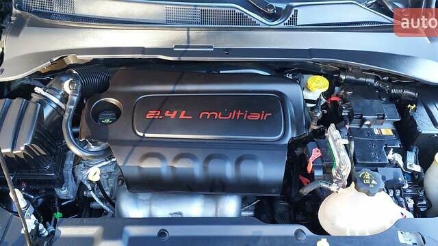 Черный Джип Компас, объемом двигателя 2.4 л и пробегом 99 тыс. км за 14300 $, фото 26 на Automoto.ua