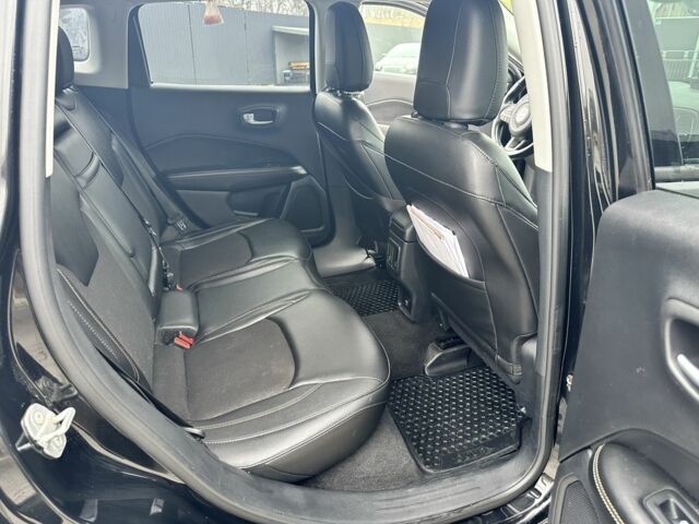 Чорний Джип Compass, об'ємом двигуна 2.4 л та пробігом 193 тис. км за 13800 $, фото 18 на Automoto.ua