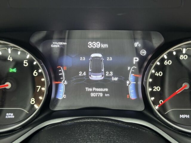 Чорний Джип Compass, об'ємом двигуна 0 л та пробігом 91 тис. км за 15200 $, фото 15 на Automoto.ua