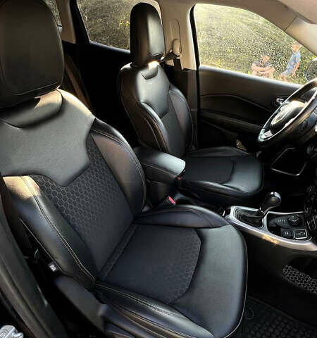 Джип Компас 2017 в Ивано-Франковске на Automoto.ua Черный Джип Компас, объемом двигателя 2.36 л и пробегом 72 тыс. км за 14950 $, фото 14 на Automoto.ua