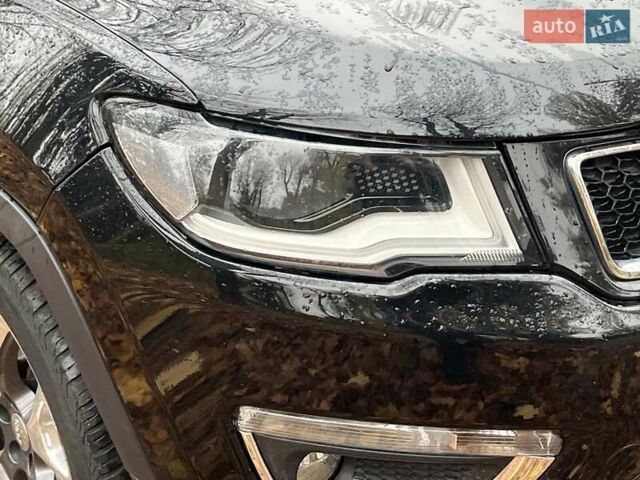 Черный Джип Компас, объемом двигателя 2.4 л и пробегом 74 тыс. км за 17340 $, фото 3 на Automoto.ua