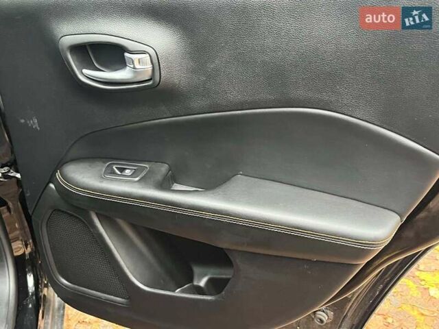 Черный Джип Компас, объемом двигателя 2.4 л и пробегом 93 тыс. км за 13990 $, фото 28 на Automoto.ua