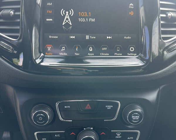 Черный Джип Компас, объемом двигателя 2.4 л и пробегом 48 тыс. км за 15550 $, фото 12 на Automoto.ua