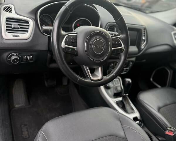 Джип Compass 2017 у Сумах на Automoto.ua Чорний Джип Compass, об'ємом двигуна 2.36 л та пробігом 145 тис. км за 14300 $, фото 7 на Automoto.ua