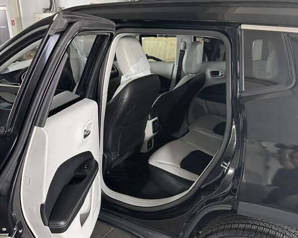 Черный Джип Компас, объемом двигателя 2.4 л и пробегом 122 тыс. км за 13500 $, фото 10 на Automoto.ua