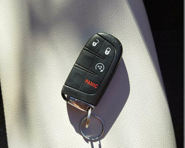 Чорний Джип Compass, об'ємом двигуна 2.36 л та пробігом 75 тис. км за 16000 $, фото 9 на Automoto.ua