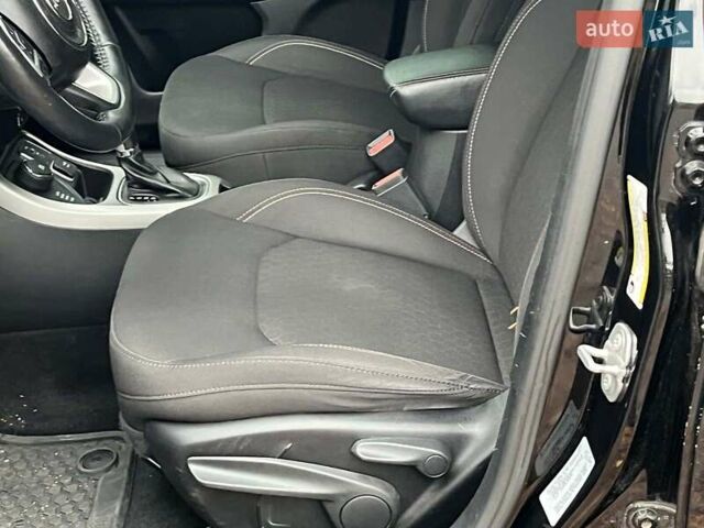 Черный Джип Компас, объемом двигателя 2.4 л и пробегом 93 тыс. км за 13990 $, фото 15 на Automoto.ua