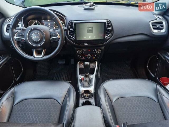 Черный Джип Компас, объемом двигателя 2.4 л и пробегом 152 тыс. км за 14000 $, фото 1 на Automoto.ua