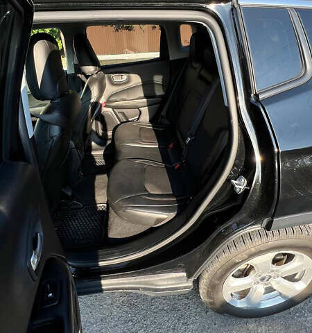 Чорний Джип Compass, об'ємом двигуна 2.4 л та пробігом 72 тис. км за 14000 $, фото 9 на Automoto.ua