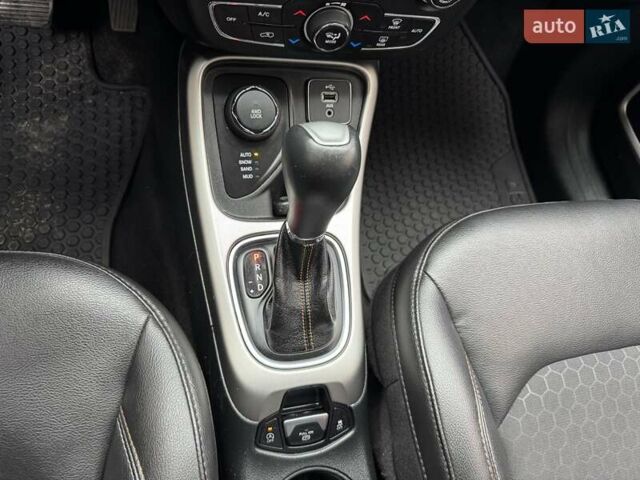 Черный Джип Компас, объемом двигателя 2.4 л и пробегом 91 тыс. км за 15200 $, фото 34 на Automoto.ua