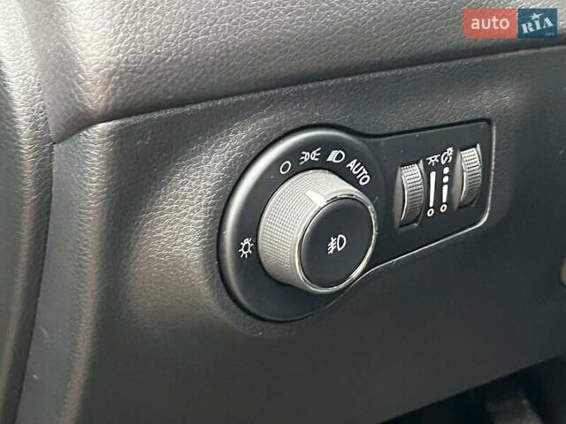 Черный Джип Компас, объемом двигателя 2.4 л и пробегом 74 тыс. км за 17340 $, фото 31 на Automoto.ua