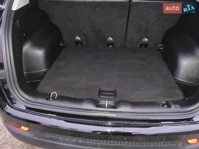 Черный Джип Компас, объемом двигателя 0 л и пробегом 177 тыс. км за 14200 $, фото 19 на Automoto.ua