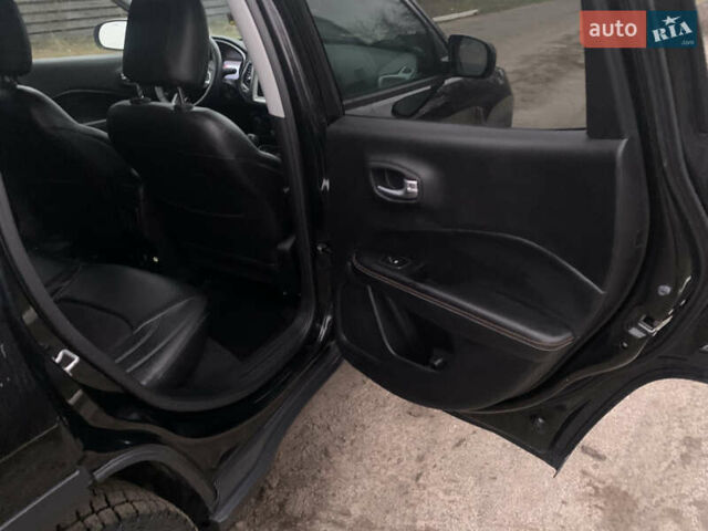 Черный Джип Компас, объемом двигателя 0 л и пробегом 177 тыс. км за 14200 $, фото 20 на Automoto.ua