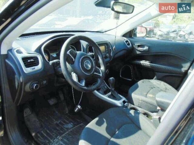 Черный Джип Компас, объемом двигателя 2.36 л и пробегом 90 тыс. км за 14255 $, фото 17 на Automoto.ua