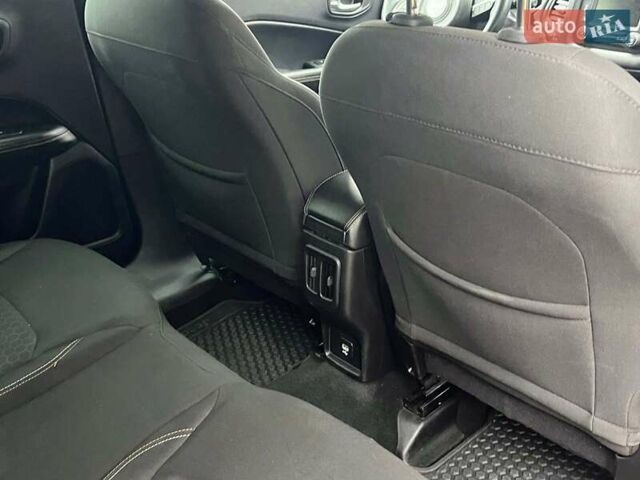 Черный Джип Компас, объемом двигателя 2.4 л и пробегом 93 тыс. км за 13990 $, фото 29 на Automoto.ua