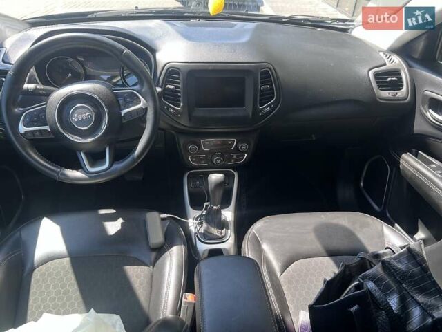 Черный Джип Компас, объемом двигателя 2.36 л и пробегом 82 тыс. км за 13000 $, фото 13 на Automoto.ua