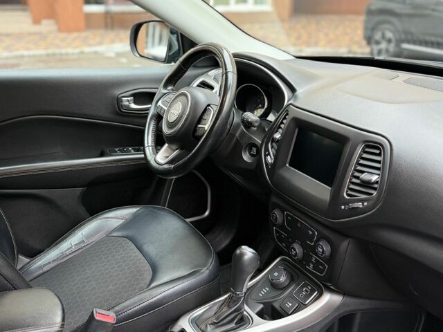 Джип Compass 2017 у Софіївська Борщагівка на Automoto.ua Чорний Джип Compass, об'ємом двигуна 2.4 л та пробігом 140 тис. км за 14000 $, фото 6 на Automoto.ua