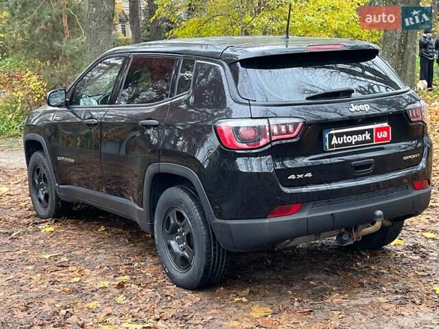Черный Джип Компас, объемом двигателя 2.4 л и пробегом 93 тыс. км за 13990 $, фото 9 на Automoto.ua