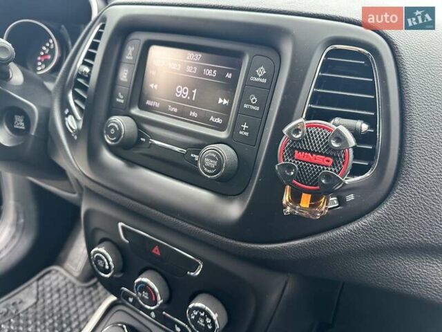 Чорний Джип Compass, об'ємом двигуна 2.36 л та пробігом 193 тис. км за 13800 $, фото 22 на Automoto.ua
