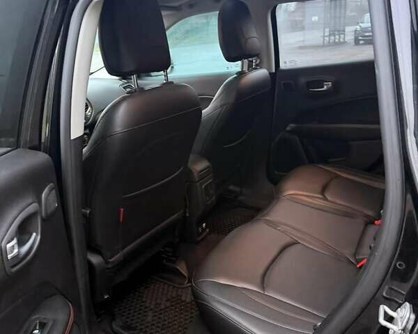 Черный Джип Компас, объемом двигателя 2.36 л и пробегом 114 тыс. км за 15900 $, фото 10 на Automoto.ua