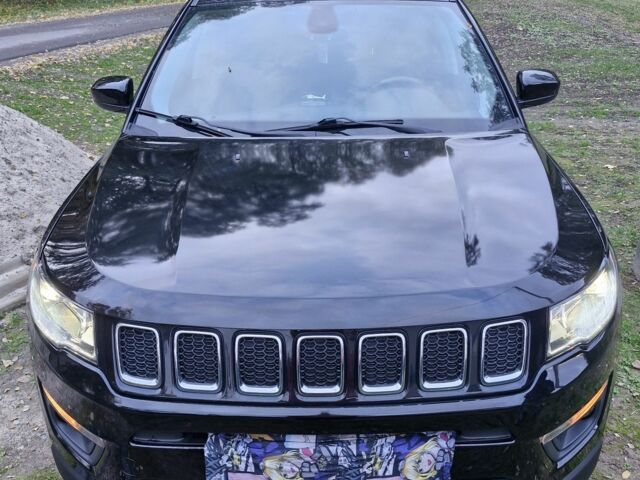 Черный Джип Компас, объемом двигателя 0 л и пробегом 152 тыс. км за 13800 $, фото 1 на Automoto.ua