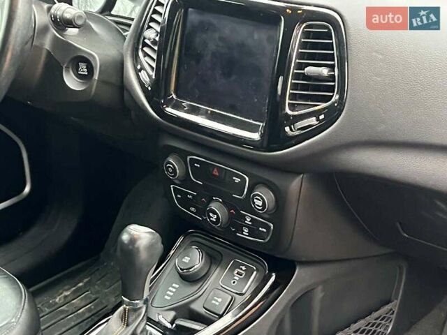 Черный Джип Компас, объемом двигателя 2.4 л и пробегом 74 тыс. км за 17340 $, фото 17 на Automoto.ua