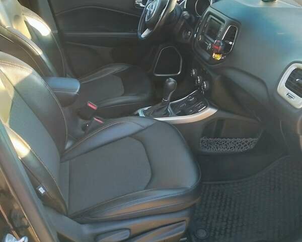 Черный Джип Компас, объемом двигателя 0 л и пробегом 119 тыс. км за 13800 $, фото 7 на Automoto.ua