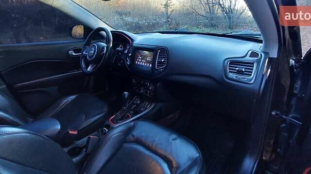 Черный Джип Компас, объемом двигателя 2.4 л и пробегом 99 тыс. км за 14300 $, фото 23 на Automoto.ua