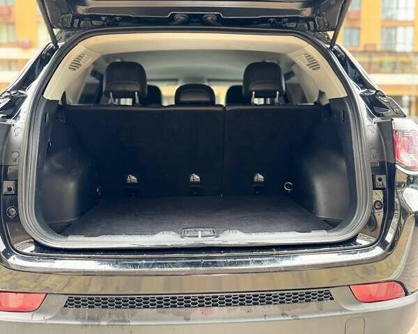 Черный Джип Компас, объемом двигателя 2.36 л и пробегом 120 тыс. км за 12900 $, фото 16 на Automoto.ua