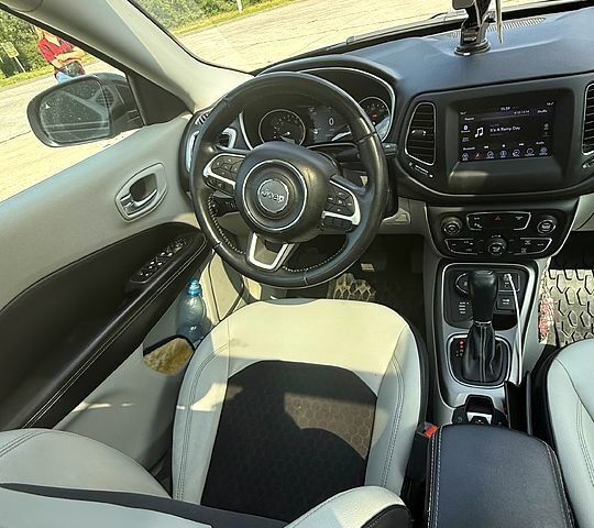 Чорний Джип Compass, об'ємом двигуна 2.4 л та пробігом 155 тис. км за 15500 $, фото 8 на Automoto.ua