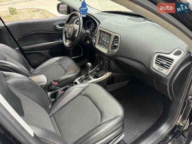 Черный Джип Компас, объемом двигателя 2.4 л и пробегом 91 тыс. км за 15200 $, фото 26 на Automoto.ua