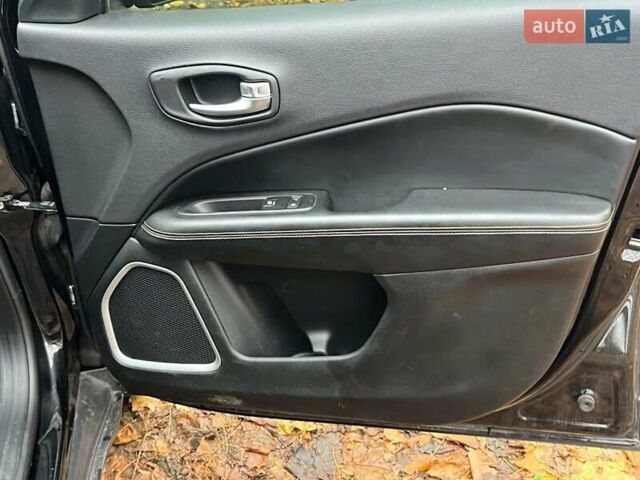 Черный Джип Компас, объемом двигателя 2.4 л и пробегом 93 тыс. км за 13990 $, фото 30 на Automoto.ua