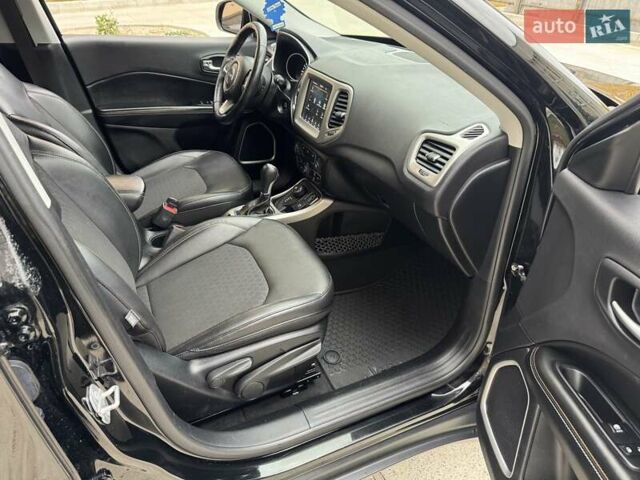 Черный Джип Компас, объемом двигателя 2.4 л и пробегом 91 тыс. км за 15200 $, фото 24 на Automoto.ua