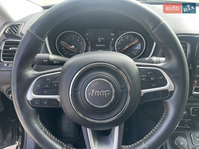 Черный Джип Компас, объемом двигателя 2.4 л и пробегом 48 тыс. км за 15550 $, фото 4 на Automoto.ua