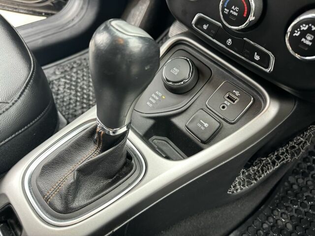 Чорний Джип Compass, об'ємом двигуна 2.4 л та пробігом 193 тис. км за 13800 $, фото 20 на Automoto.ua