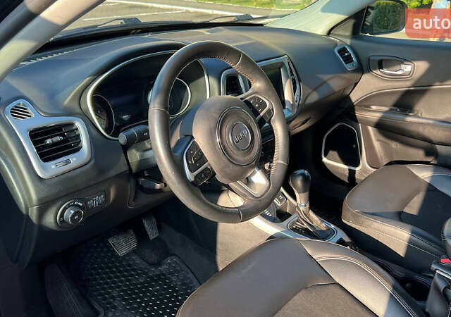Джип Компас 2017 в Ивано-Франковске на Automoto.ua Черный Джип Компас, объемом двигателя 2.36 л и пробегом 72 тыс. км за 14950 $, фото 11 на Automoto.ua