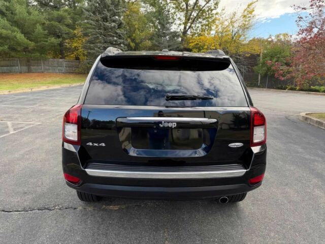 Черный Джип Компас, объемом двигателя 2.4 л и пробегом 68 тыс. км за 5100 $, фото 5 на Automoto.ua