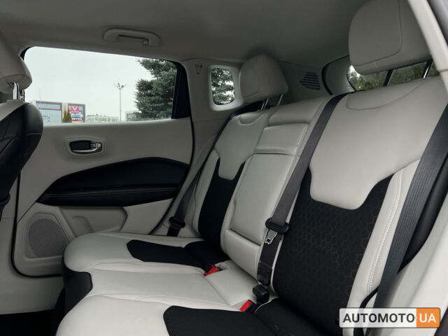 Чорний Джип Compass, об'ємом двигуна 2.4 л та пробігом 95 тис. км за 15000 $, фото 10 на Automoto.ua