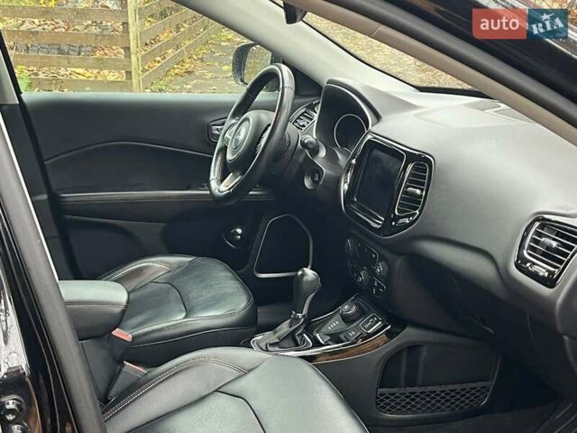 Черный Джип Компас, объемом двигателя 2.4 л и пробегом 74 тыс. км за 17340 $, фото 15 на Automoto.ua