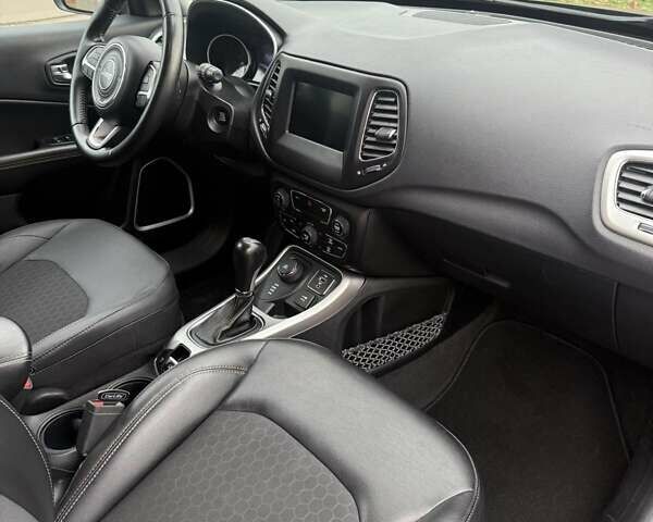 Джип Compass 2017 у Сумах на Automoto.ua Чорний Джип Compass, об'ємом двигуна 2.36 л та пробігом 145 тис. км за 14300 $, фото 9 на Automoto.ua