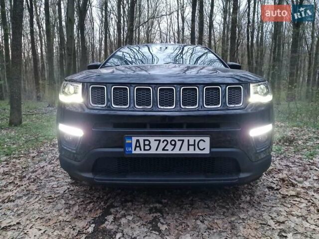 Черный Джип Компас, объемом двигателя 2.36 л и пробегом 96 тыс. км за 12800 $, фото 1 на Automoto.ua