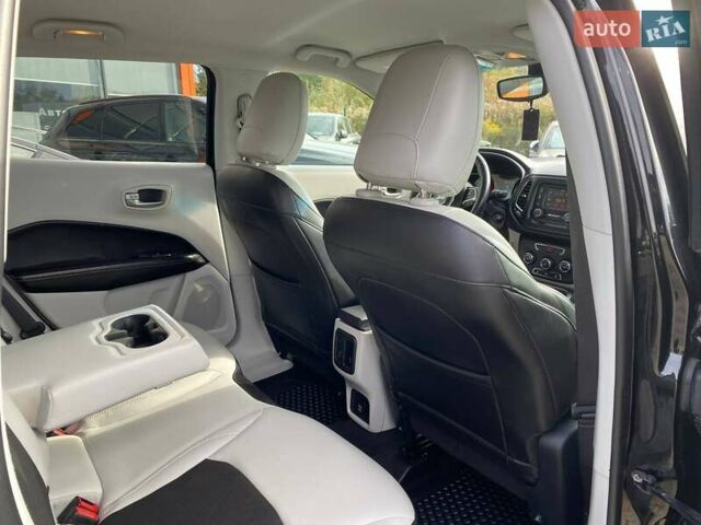 Черный Джип Компас, объемом двигателя 2.36 л и пробегом 106 тыс. км за 14700 $, фото 24 на Automoto.ua